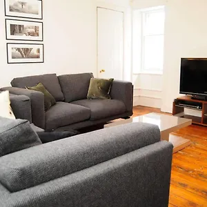 Apartment Beautiful Bohemian 2br Flat In The Cowgate Edinburgh